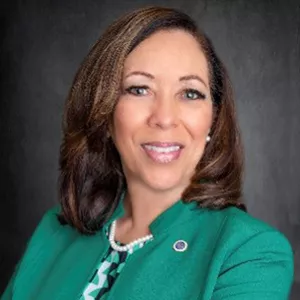 Gwen McKenzie